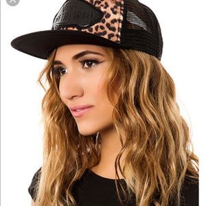 Leopard vans trucker hat